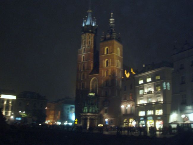 この後、周りを少し散歩して本日の観光は終了しました。