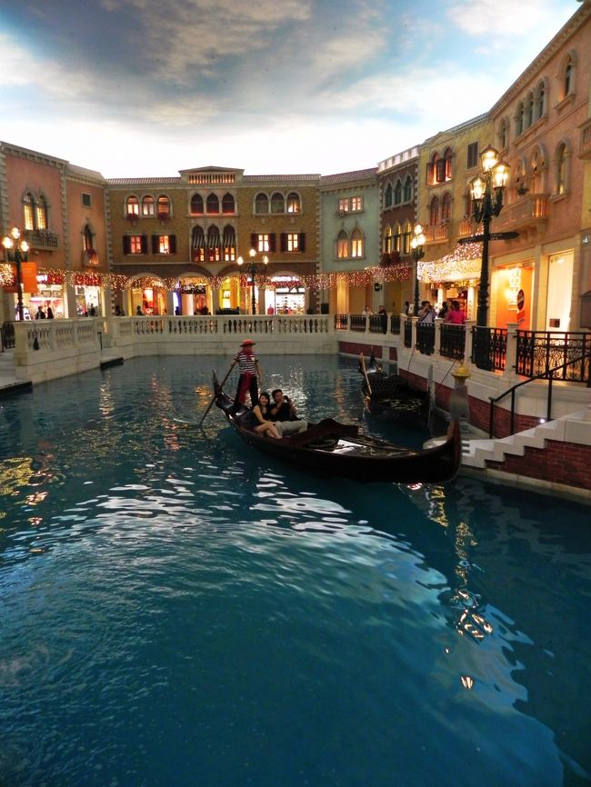 ほんまに乗る人いてはるんやなぁ<br /><br /><br />乗ってどこいくの