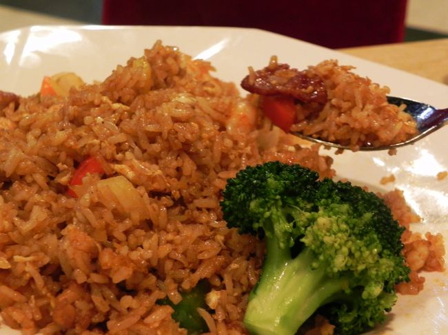 美味いよ、ふつーに<br /><br />安いし、ボリューミィ♪<br /><br />