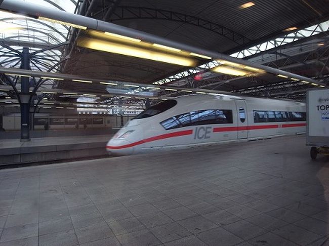 MIDI駅にはドイツからはICEも乗りいれます。