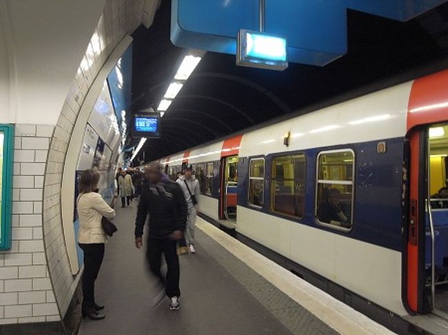 RERにB線で、St.Michel/Notre-dameでRER　C線に乗り換え