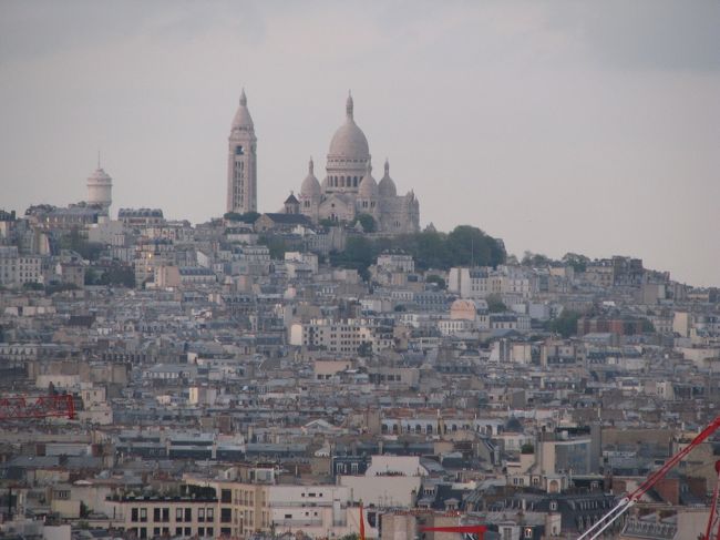 凱旋門からモンマルトル方面を撮影