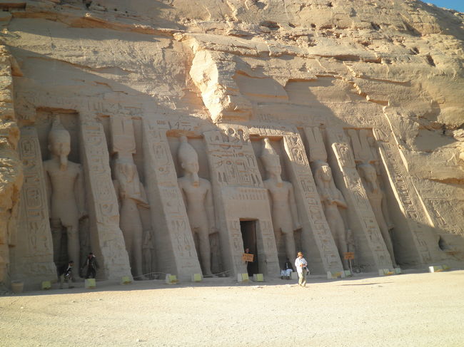 アブ・シンベル小神殿