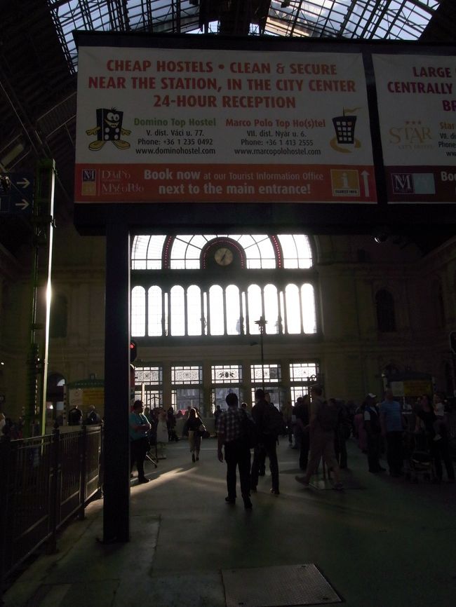 一仕事終えて駅を後にし、宿に戻る。<br />