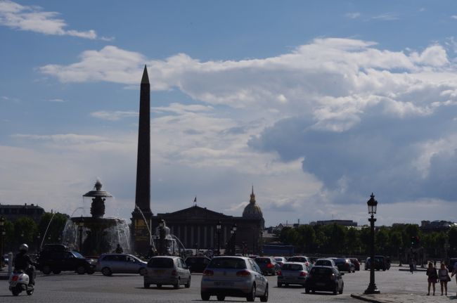 コンコルド広場。<br />フランス革命時、<br />ルイ１６世とマリーアントワネットが<br />処刑された場所です。