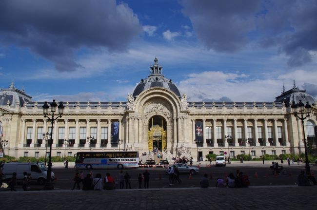 プチ・バレ。<br />こちらも同じく、<br />パリ万博の展示会場として建設され、<br />1902年からは美術館として、<br />再スタートしました。