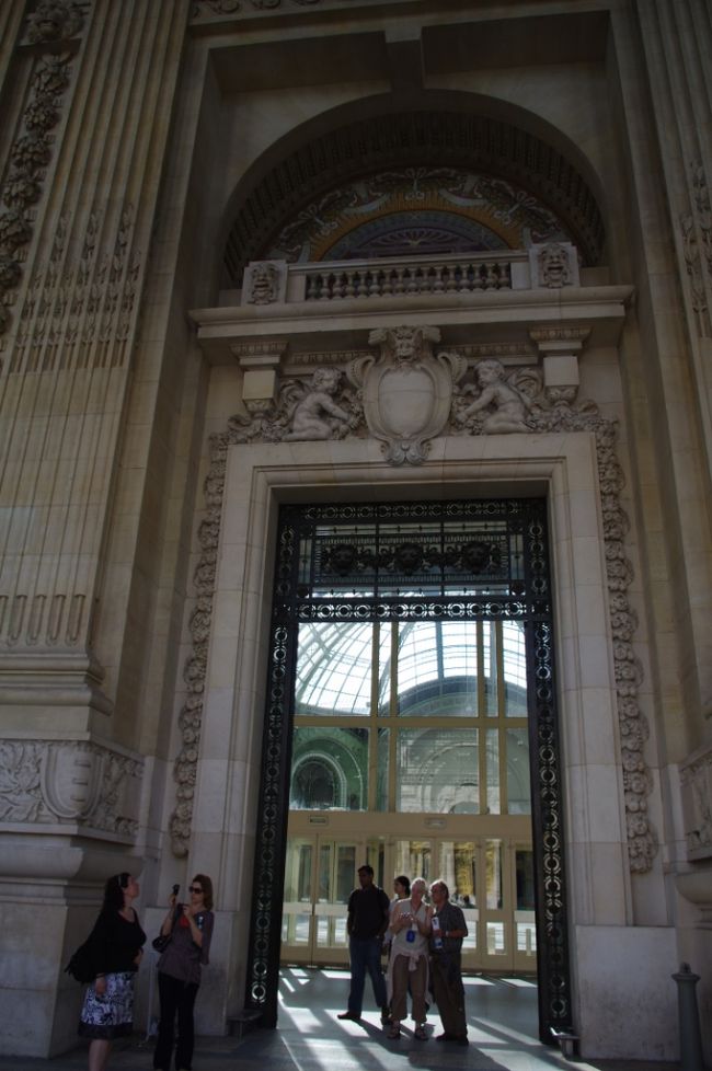 グラン・パレの入り口。
