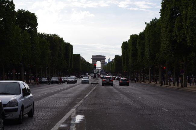 シャンゼリゼ大通り。