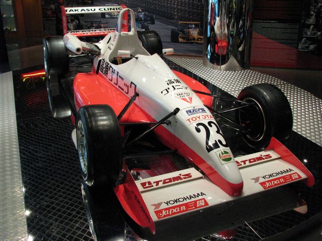 「マカオ・グランプリ博物館」<br /><br />高須クリニックがスポンサーのマシン