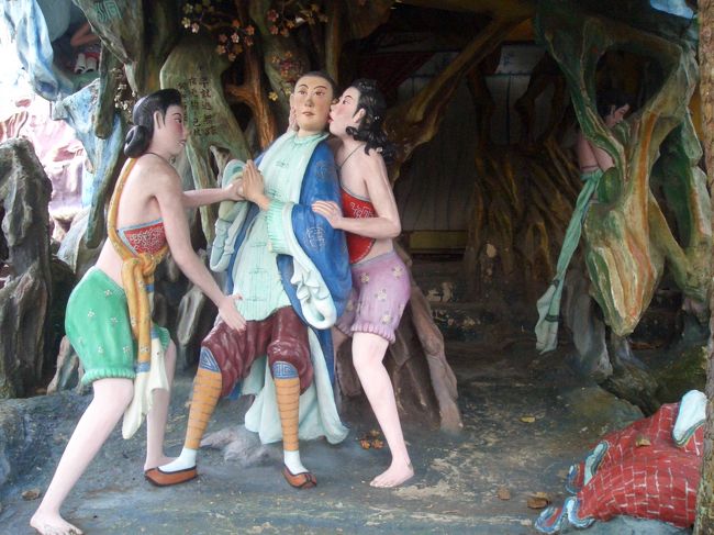 日本人も大好きな西遊記のコーナーもありましたよ☆<br />誘惑にとまどう三蔵法師。