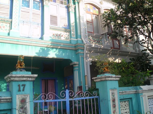 ちゃんとお住まいの方がおられる住宅街。<br />夢があってうらやましいなあ。