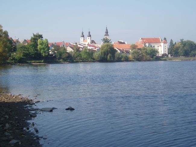 本当に素晴らしい景観なので、位置を少し変えて同じ景観を何枚も撮影してしまいます。