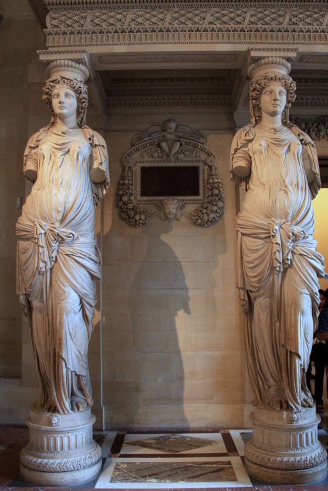 一つ一つを真剣に見ていると全部見るのにいったいどのくらいの時間がかかるのか・・・このあたりからスキップしながら見て行きました。