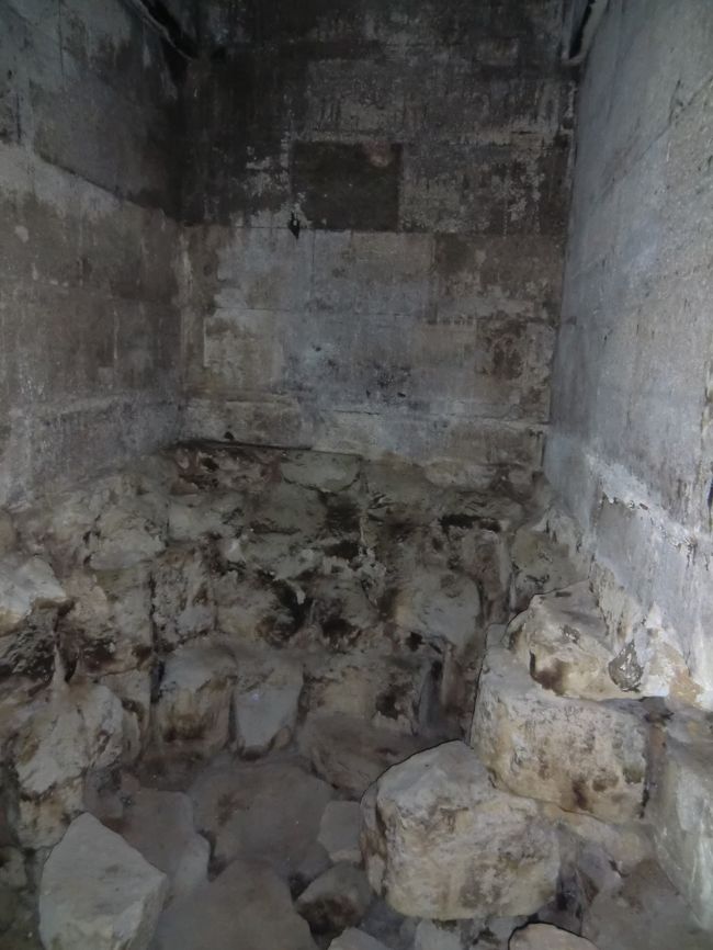 赤のピラミッドの一番奥にある部屋です。