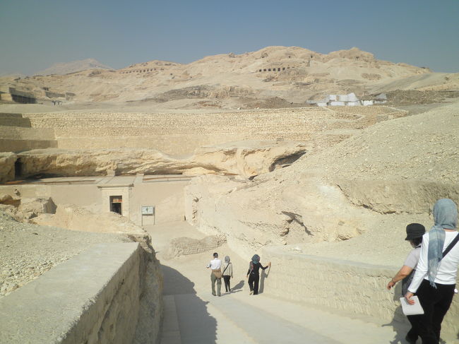 貴族の墓　入口