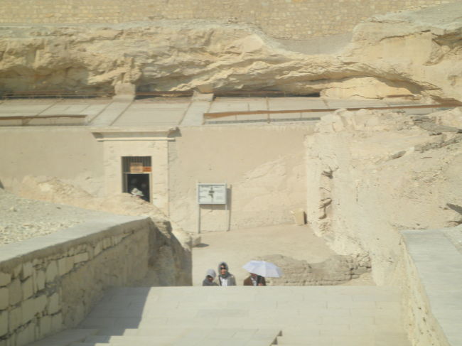 貴族の墓　入口