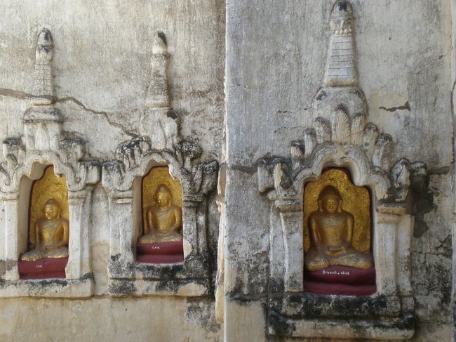 彫られてる仏像