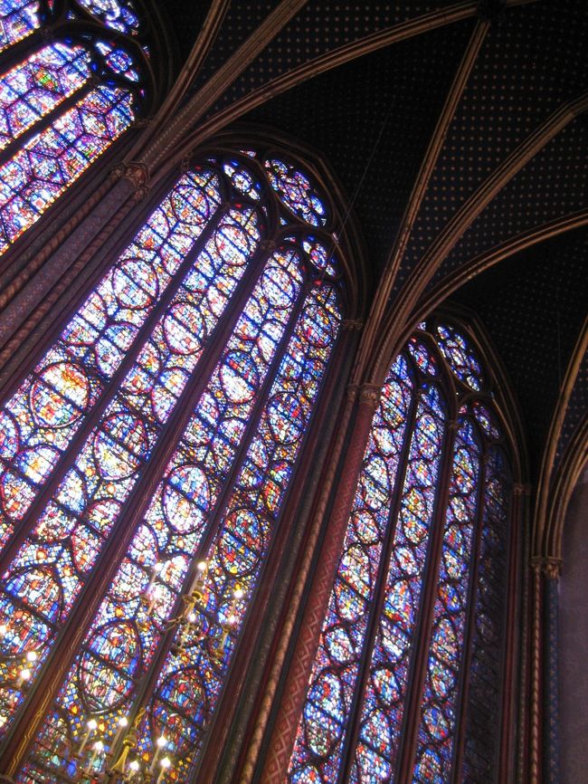 天井が高いぜぃ。