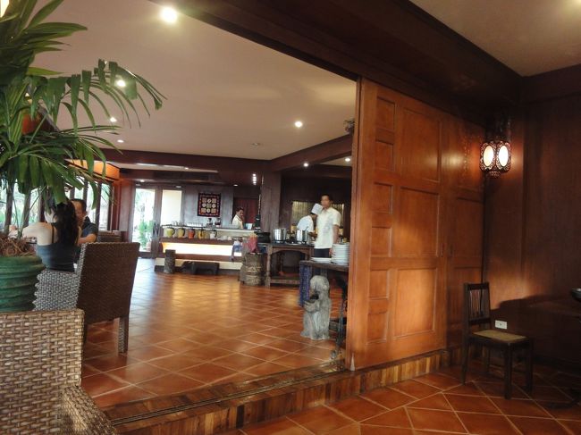 朝食はこのレストランRipaで<br />夜はアジアンレストランになります。