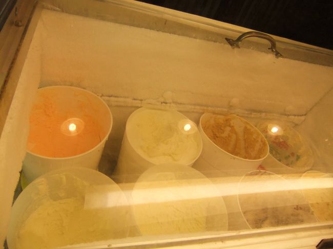 そしてデザートを求めてアイス屋に☆<br />