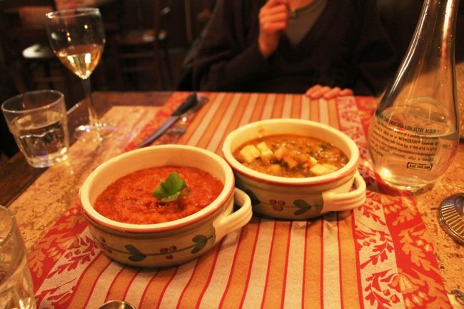 プリモのズッパ・トスカーナとパッパ・ポモドーリ<br />どちらもスープですが、どろどろしてます。<br />離乳食みたいな…<br />ズッパ・トスカーナはパンのスープ