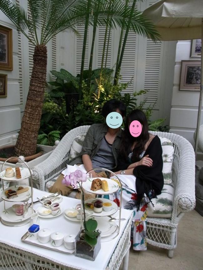 ホテルの方に撮っていただきました。でもやはり東南アジアの建物の中は冷房が効きすぎてて寒い！！！