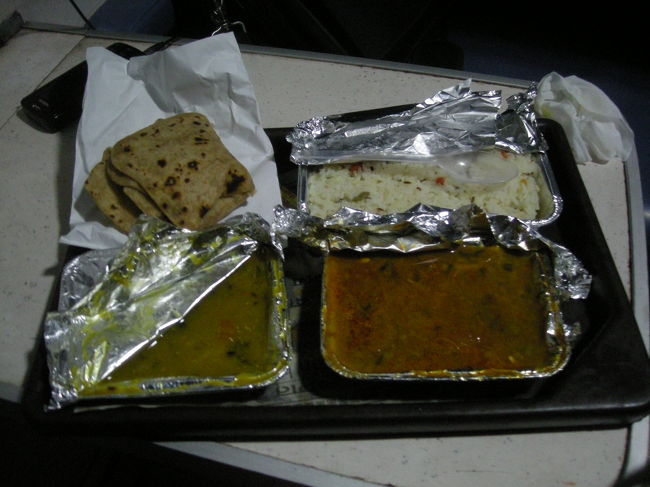 列車内で食べたもの。<br />まあまあなお味。