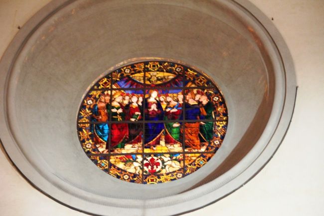 サン・スピリト教会の薔薇窓
