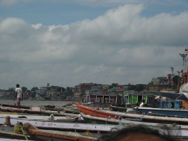 今からガンジス川にでまーす。