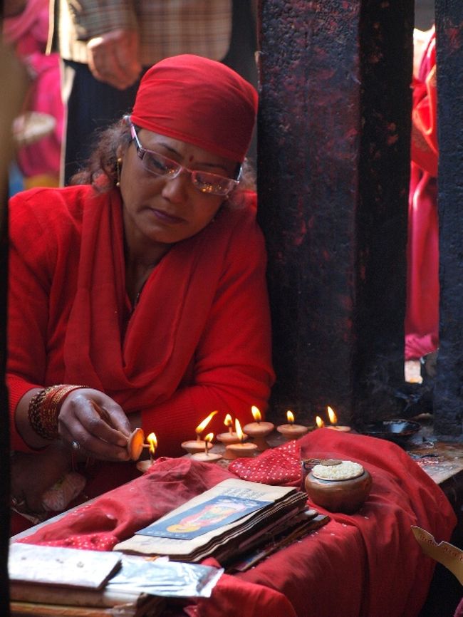 休日の朝は、いろんな祈りの風景に出会える