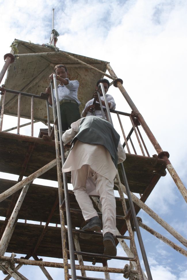 展望台のようなものに登ります。
