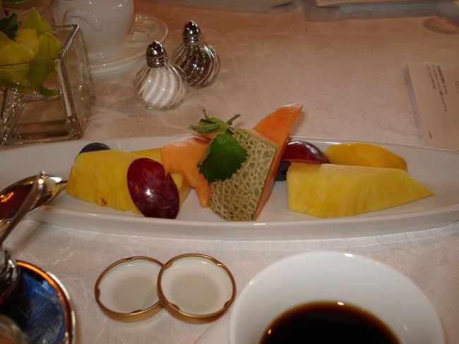 フルーツの盛り合わせ。