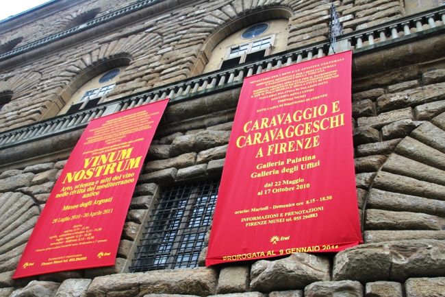 パラティーナ美術館でも、カラヴァッジョの特別展が企画されていました。<br /><br />実は、私はカラヴァッジョファンです。<br />２０１０年がカラヴァッジョ死後４００年に当たっていて、カラヴァッジョの作品をコレクションしている美術館では、特別展が開催されているのを聞いていました。<br />年越しても、終わっていなかったみたいです。