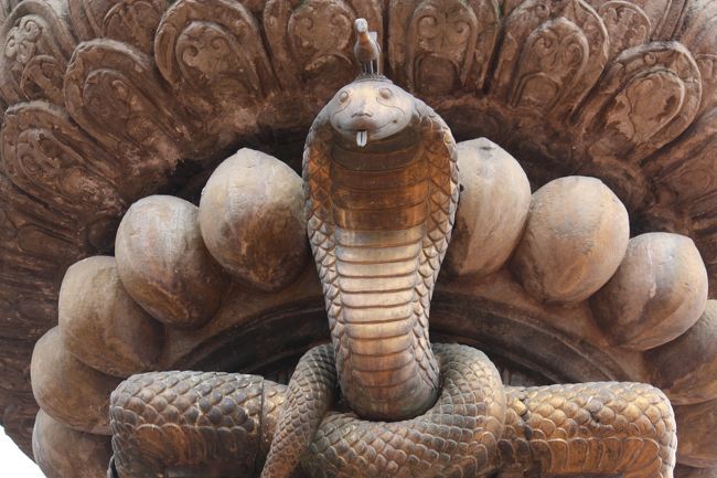 保存状態の良さ。<br /><br />何百年前のものにしては、綺麗すぎる。<br /><br />アンコール遺跡の壊滅的な様子とはまた違う。