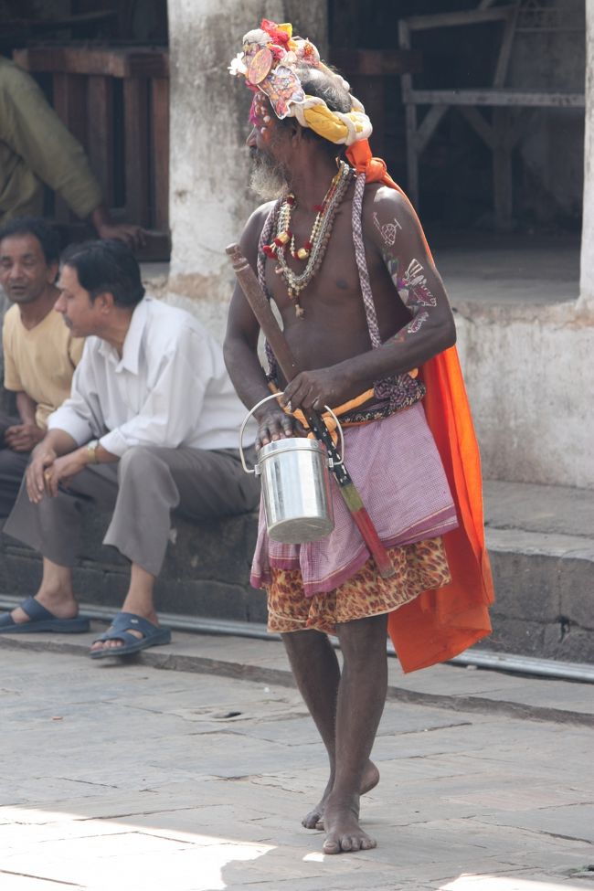 これは街を歩いてたらよく見かける。<br /><br /><br />相手から写真撮らないか？と言ってきたら、１００％偽物！！！！！