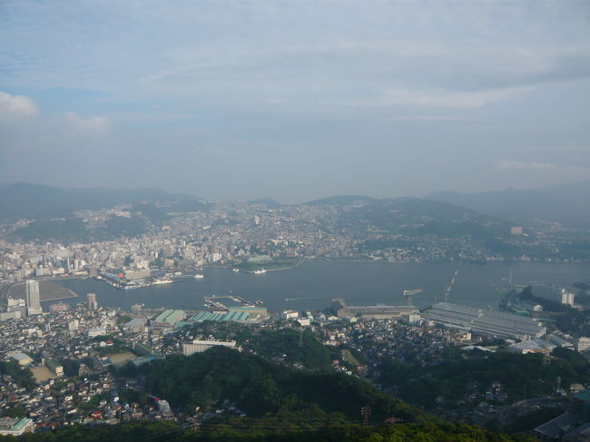 長崎市内を一望できます。