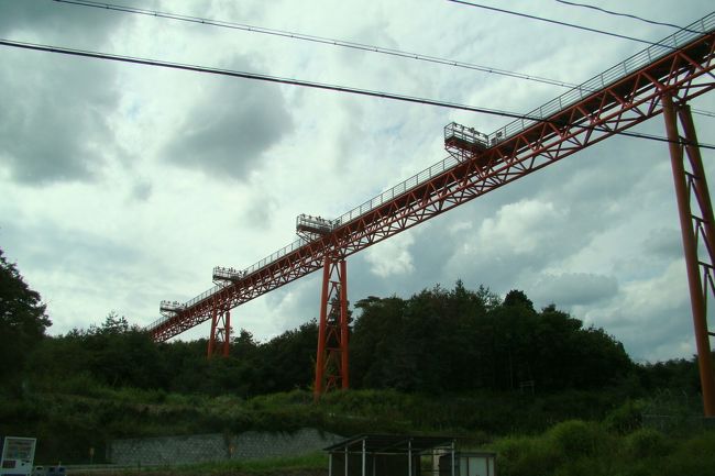 さて、帰る時間。<br /><br /><br />岡山空港手前で誘導灯目撃。<br />ここで待ち構えていたら、真上を飛行機が飛ぶんだなぁ。