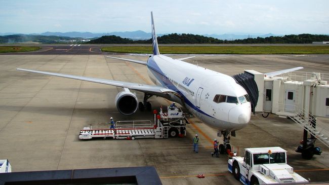 イベントで賑わう空港をあとにし、<br />14:50発 羽田行き NH656便に乗り込みます。<br />使用機材はBoeing767-300（JA8357）。