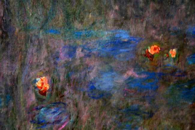 1890年代終わりから描きはじめた『睡蓮』は、ジヴェルニーの自宅の庭にある睡蓮の池をモチーフに、1926年に亡くなるまでの間に全部で200点以上制作されたとか。