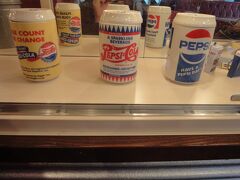 １０月に行って気に入ったブルーシールカフェ。
北谷ジャスコでおみやげをたんまり買って（ここもかなりおすすめ）
歩いてブルーシールカフェ。