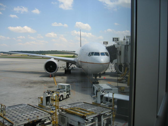 コンチネンタル航空７便<br />（ヒューストン−成田）