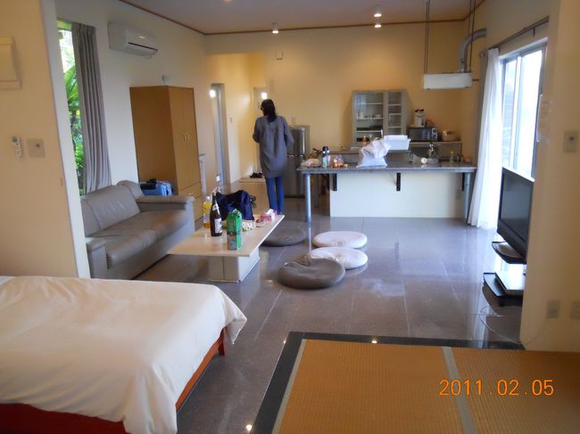 室内はこんな感じです<br />大理石の床なのでスリッパが欲しかったな…と