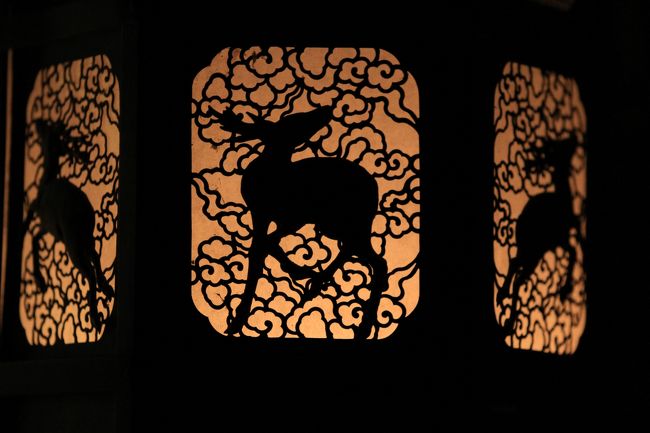 春日大社万燈籠<br /><br />奈良らしく、鹿をデザインした燈籠も。<br />