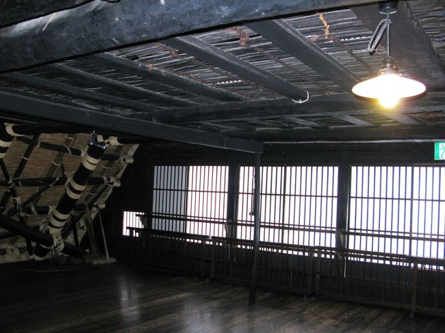 大きくて立派な家だと思っていたら、<br />意外に大家族での生活なのでそう広く感じなかったかも知れませんね。