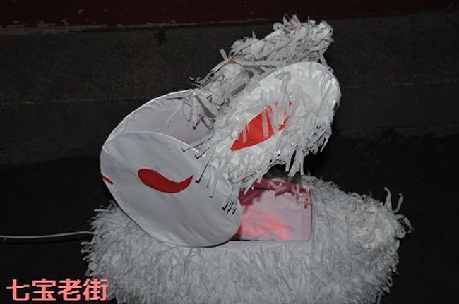 うさぎのランタンをひっぱっている人が居たので写真をうつさせてもらいました。かわいいです。