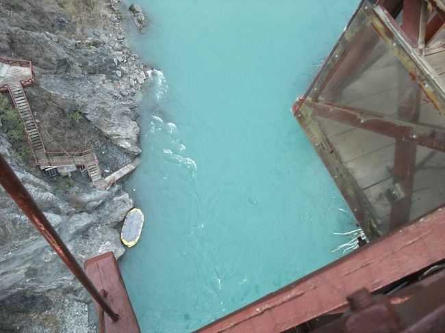 橋の真ん中から