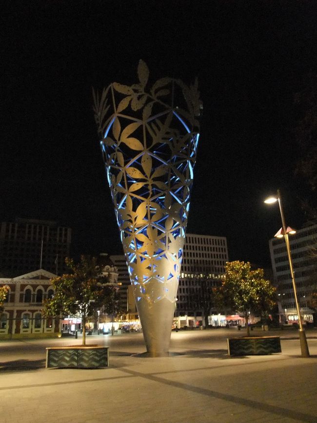 大聖堂広場にあるオブジェ