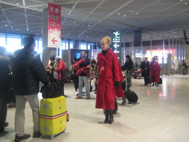 成田。<br />このスッチーさんはどこの？<br />かわゆし(´ｍ‘＊)