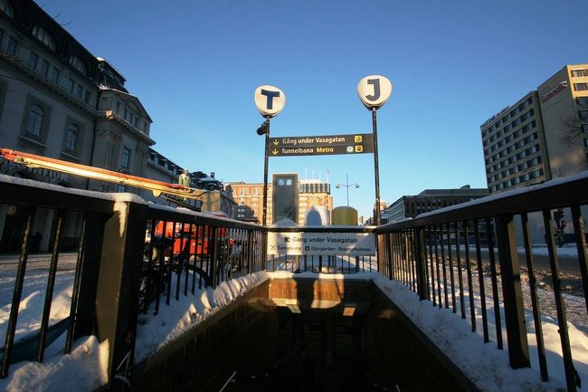 地下鉄の入口はこんな感じで”T”と表示されているのですぐにわかる。