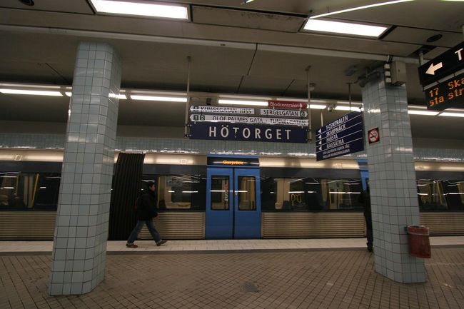 Hotorget駅で下車して地上に出ます(正確にはスウェーデン語のアルファベットですがフォントが出ないのでローマ字表記です)